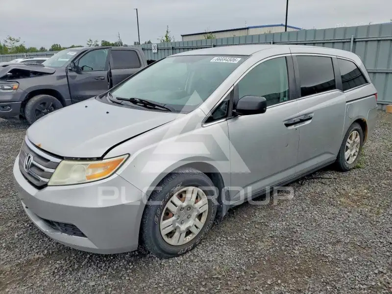 2011 Honda ODYSSEY photo