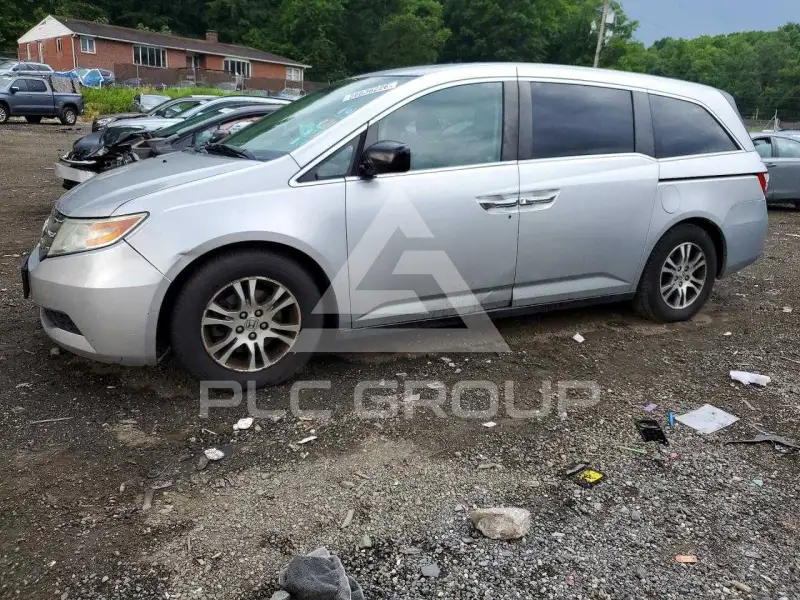 2011 Honda ODYSSEY фото
