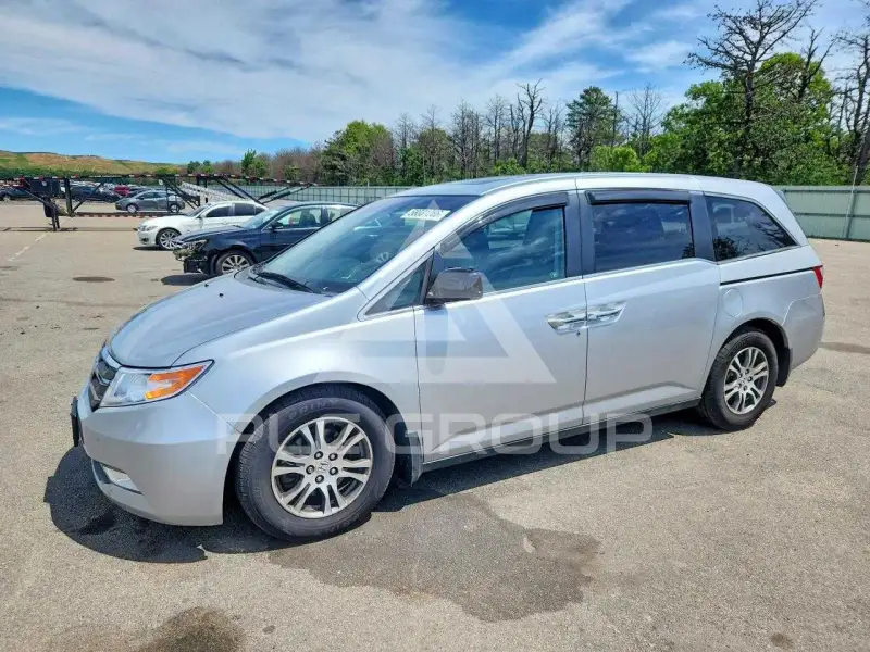 2011 Honda ODYSSEY фото