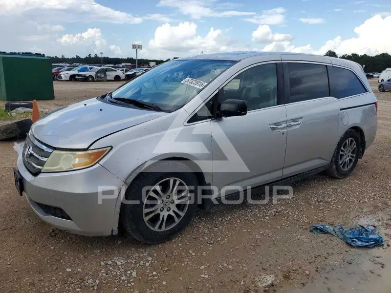 2011 Honda ODYSSEY photo