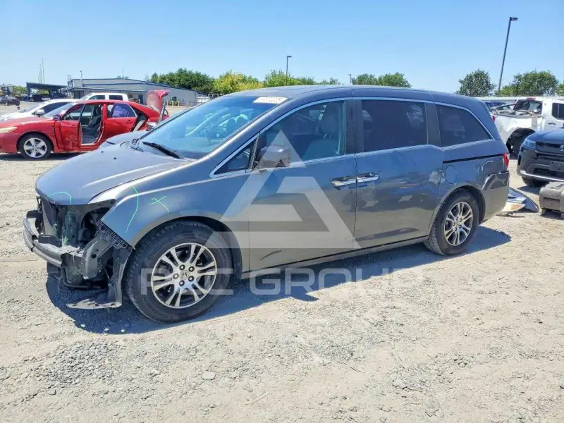 2011 Honda ODYSSEY фото