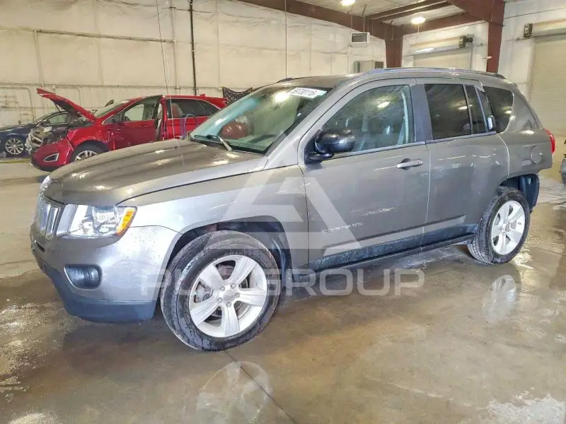 2011 Jeep COMPASS фото
