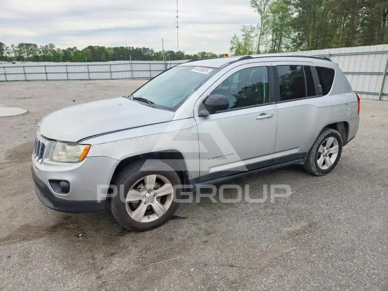 2011 Jeep COMPASS фото
