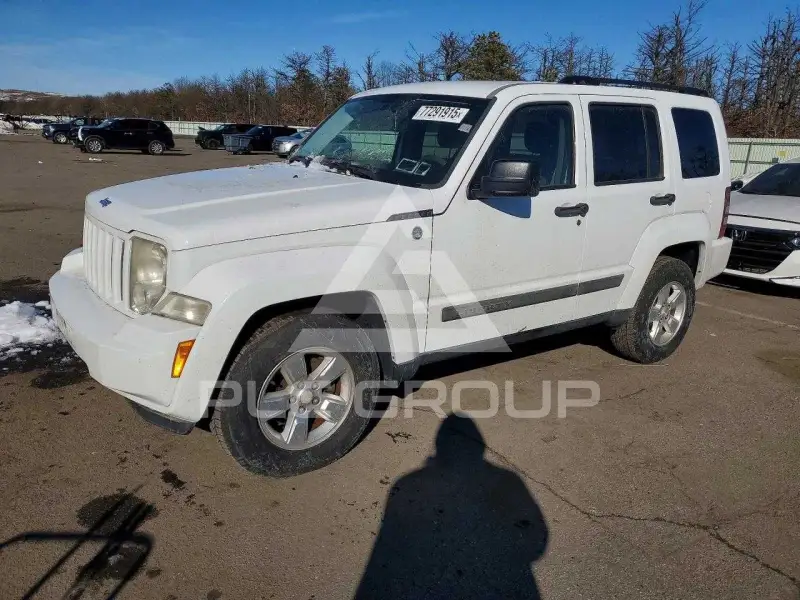2011 Jeep LIBERTY фото