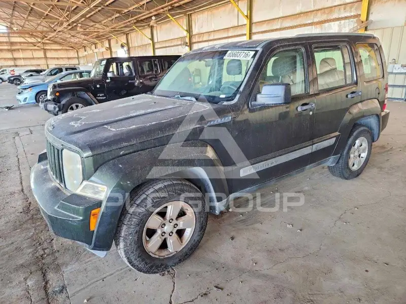 2011 Jeep LIBERTY фото