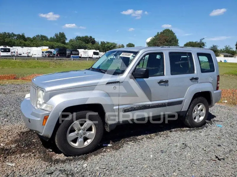 2011 Jeep LIBERTY фото