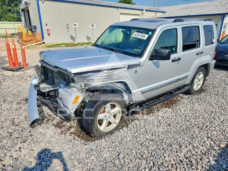 2011 Jeep LIBERTY фото