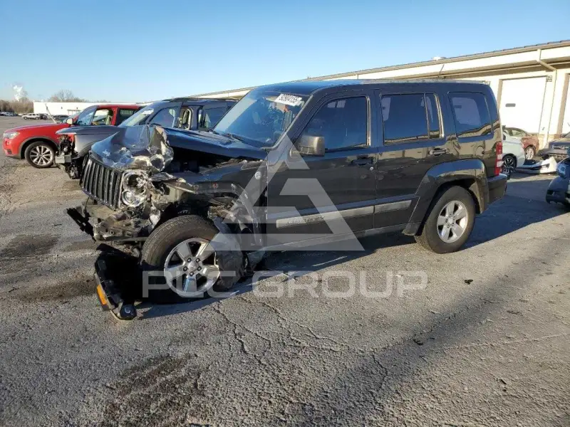 2011 Jeep LIBERTY фото