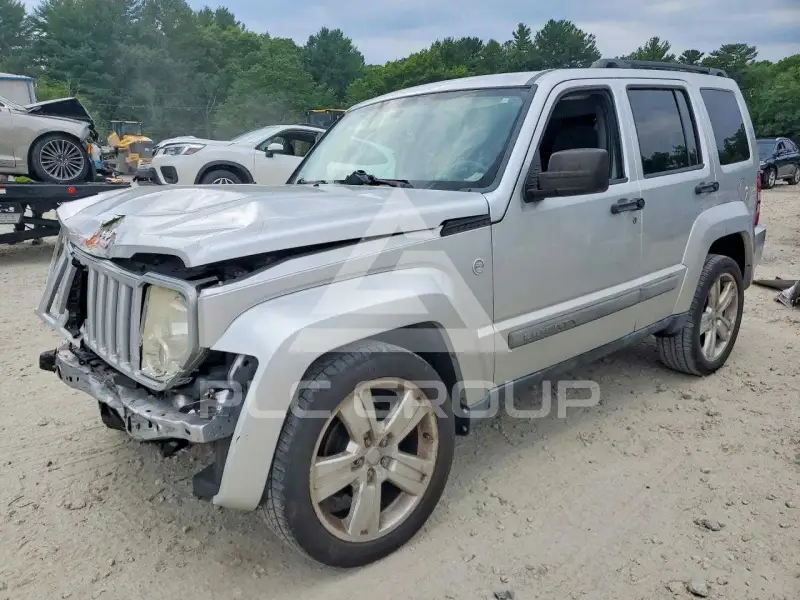 2011 Jeep LIBERTY фото