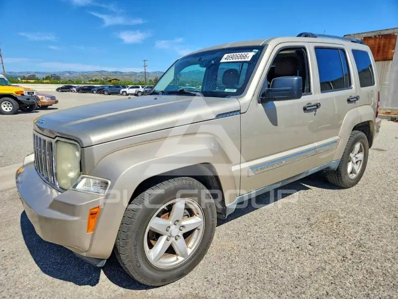 2011 Jeep LIBERTY фото
