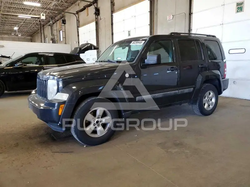 2011 Jeep LIBERTY фото