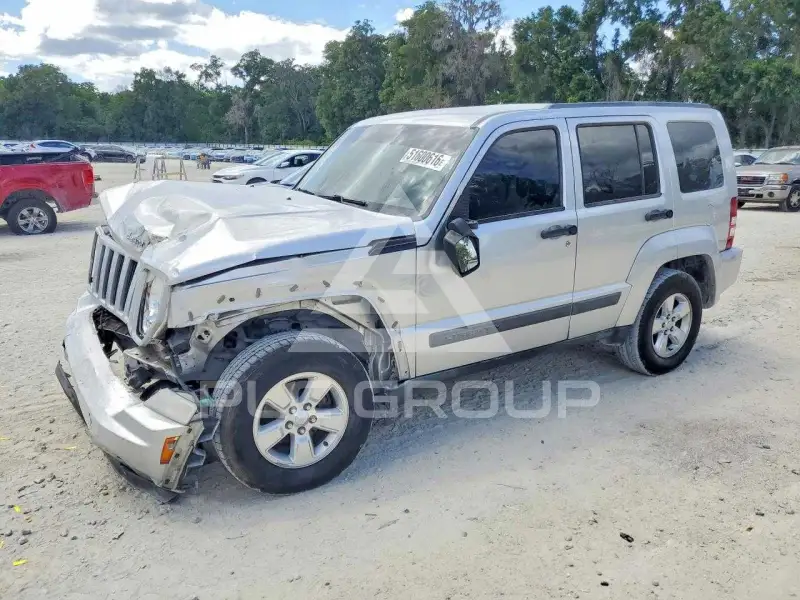 2011 Jeep LIBERTY фото