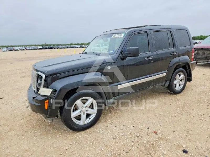 2011 Jeep LIBERTY фото