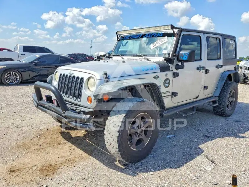 2011 Jeep WRANGLER фото