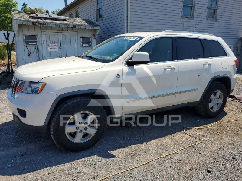 2011 Jeep CHEROKEE photo