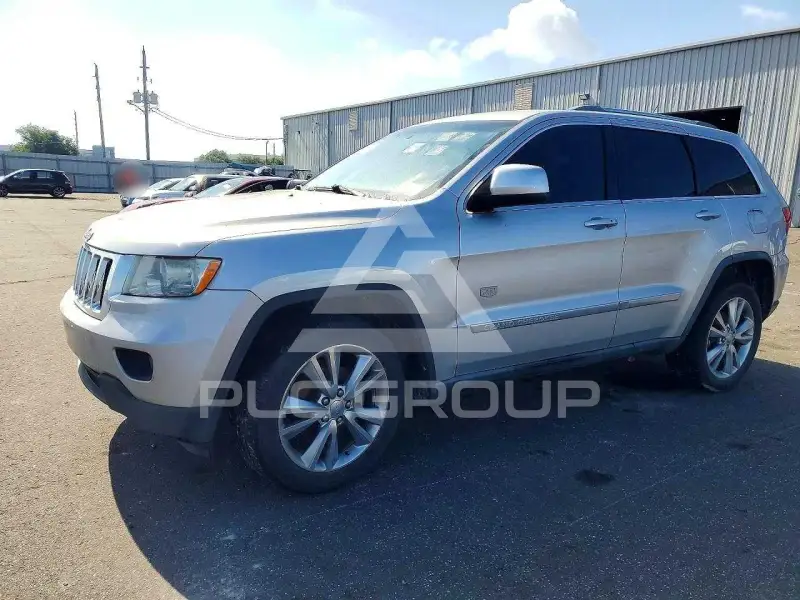 2011 Jeep CHEROKEE photo