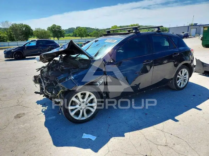 2011 Mazda 3 photo