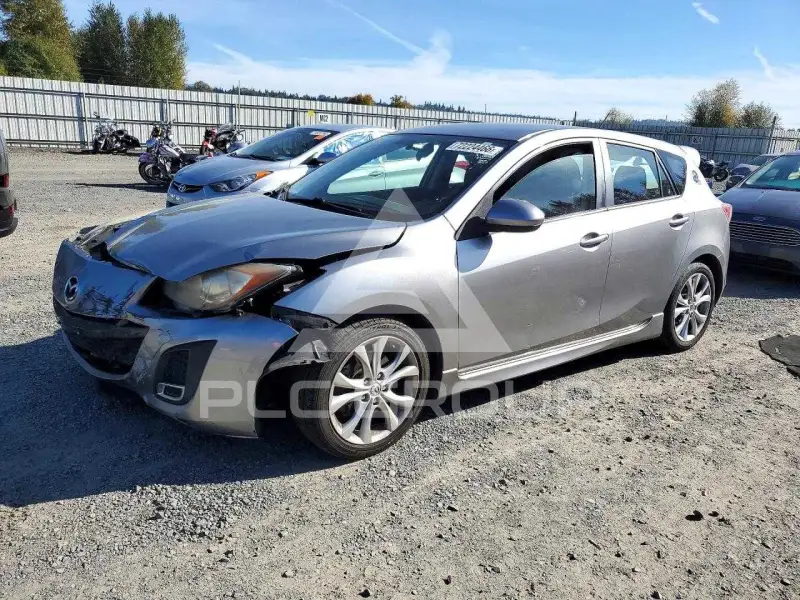 2011 Mazda 3 photo