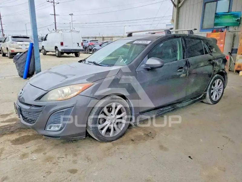 2011 Mazda 3 photo