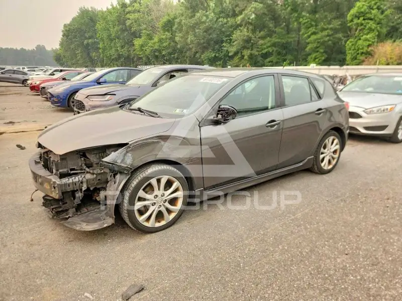 2011 Mazda 3 photo