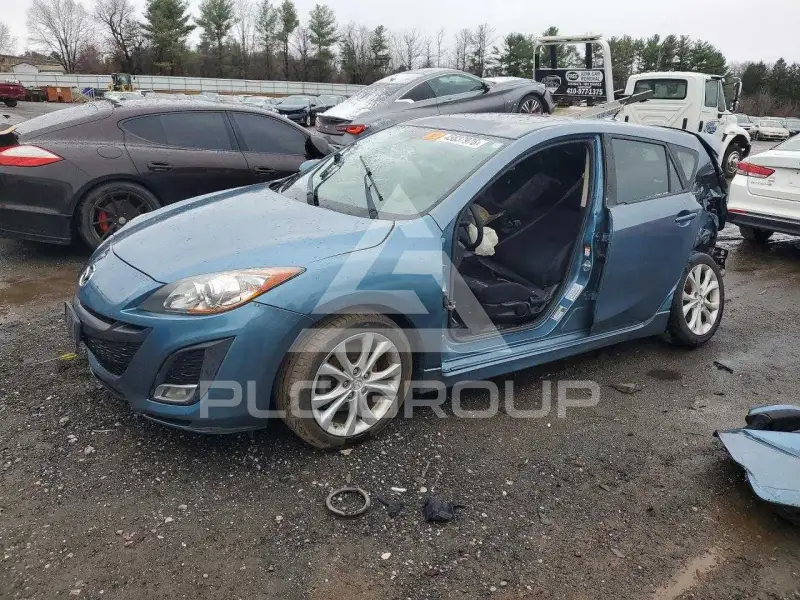 2011 Mazda 3 photo