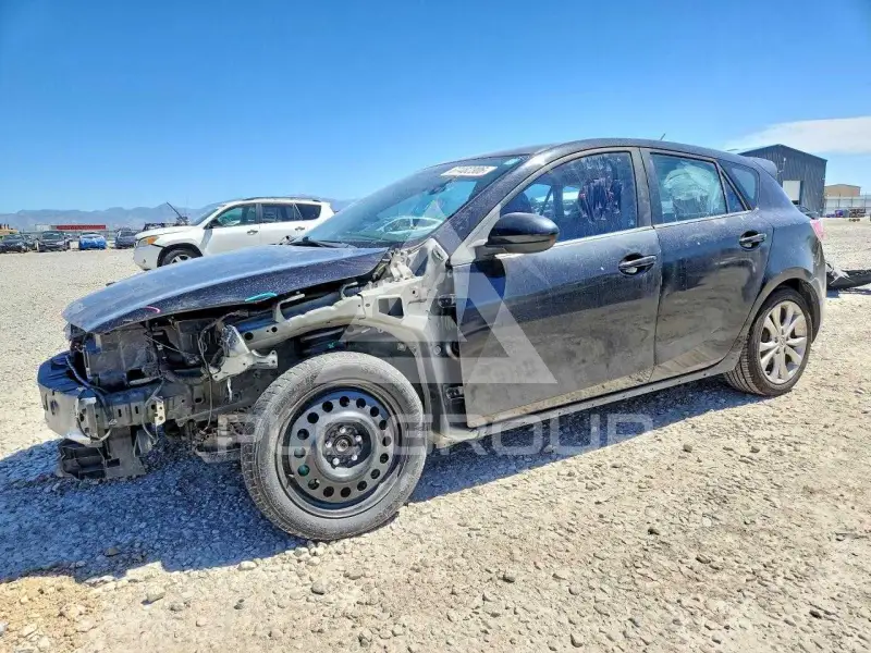 2011 Mazda 3 photo