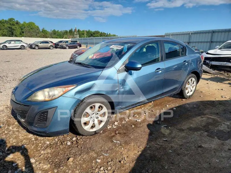 2011 Mazda 3 photo