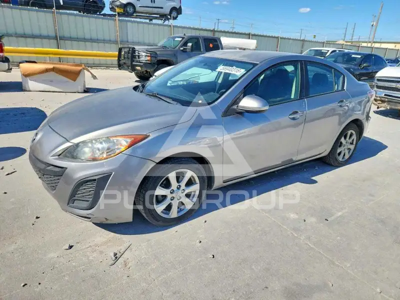 2011 Mazda 3 photo