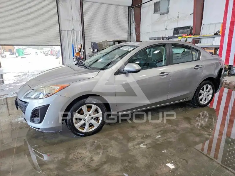2011 Mazda 3 photo