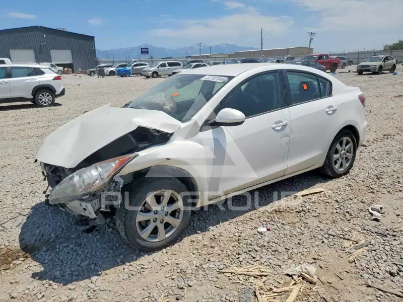 2011 Mazda 3 photo