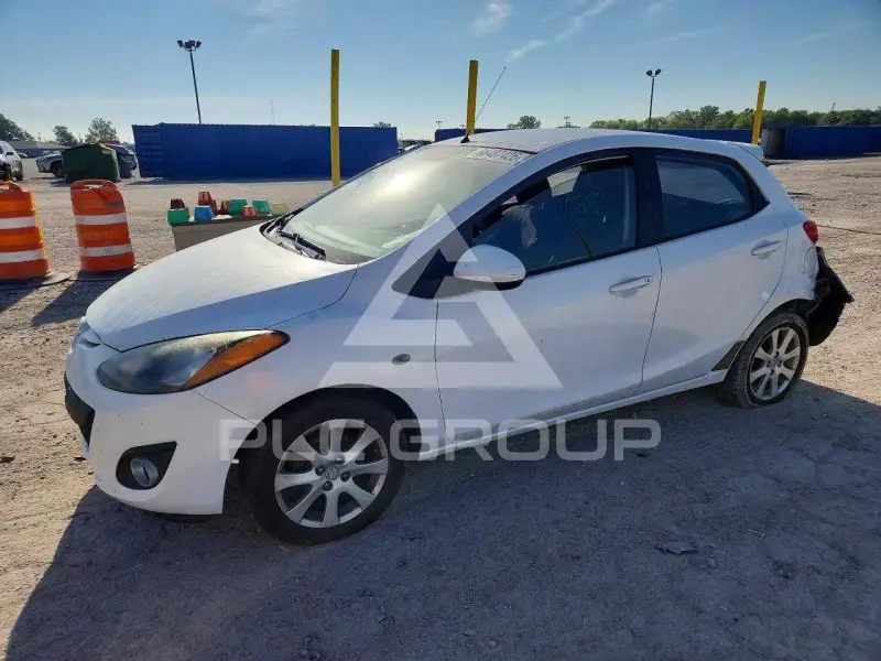 2011 Mazda 2 (Demio) photo