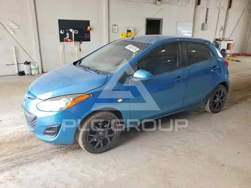 2011 Mazda 2 фото