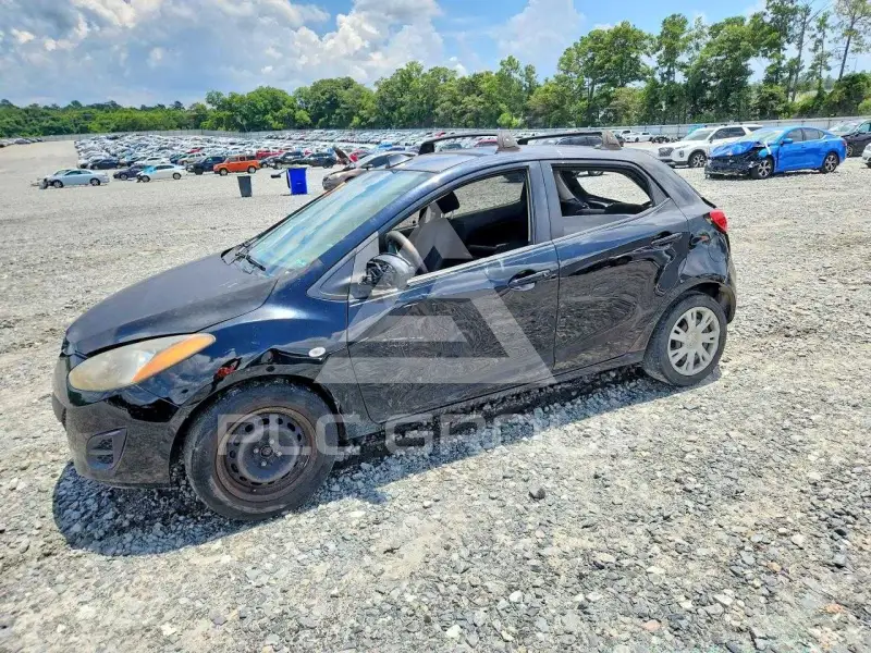 2011 Mazda 2 фото