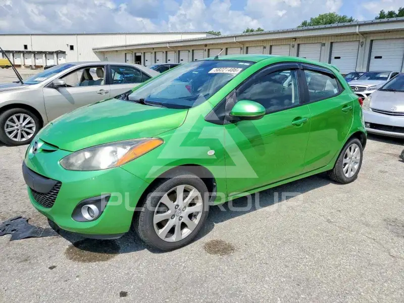 2011 Mazda 2 photo