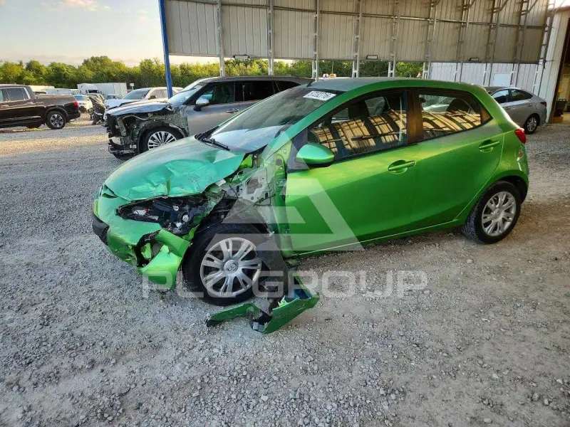 2011 Mazda 2 (Demio) фото