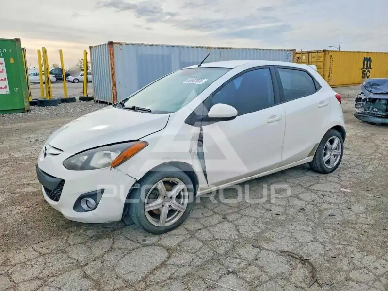 2011 Mazda 2 фото