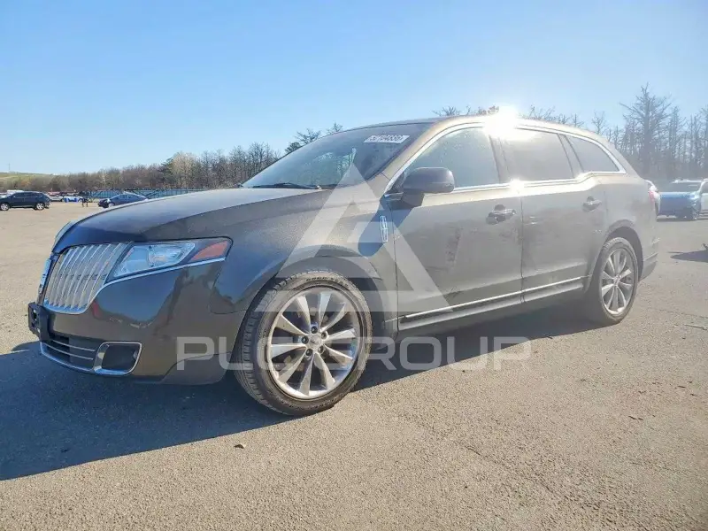 2011 Lincoln MKT фото