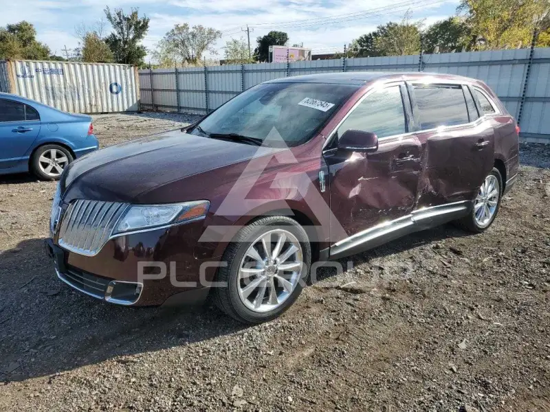 2011 Lincoln MKT фото