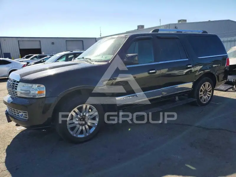 2011 Lincoln NAVIGATOR фото