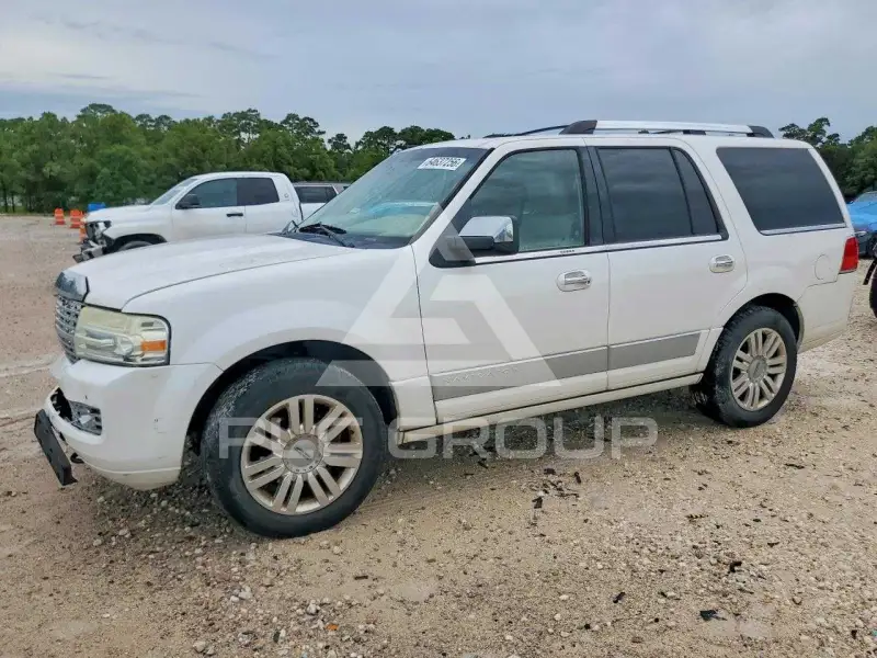 2011 Lincoln NAVIGATOR фото