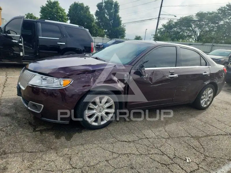 2011 Lincoln MKZ photo