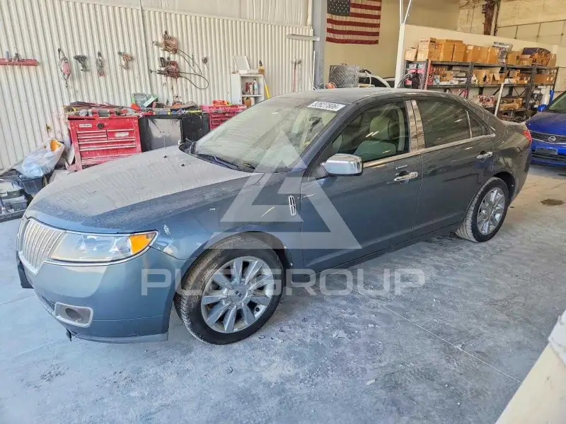 2011 Lincoln MKZ photo