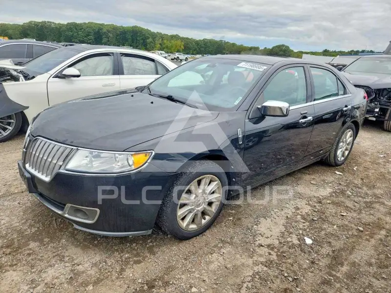 2011 Lincoln MKZ photo