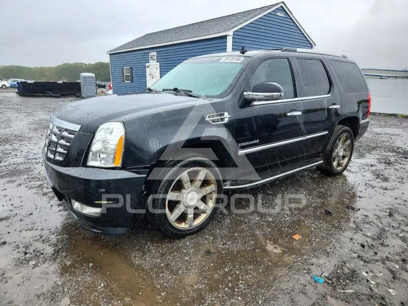 2011 Cadillac ESCALADE фото
