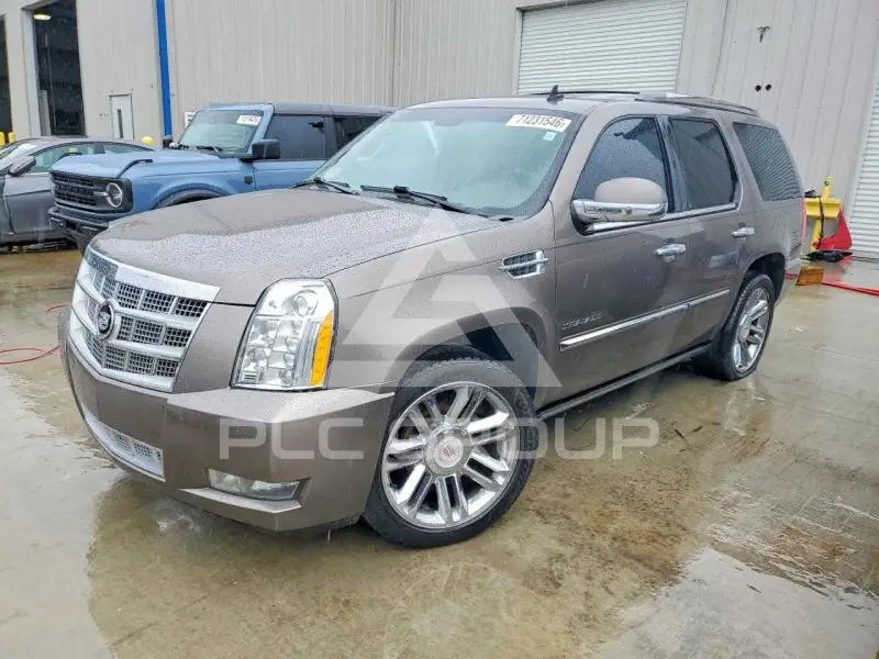 2011 Cadillac ESCALADE photo