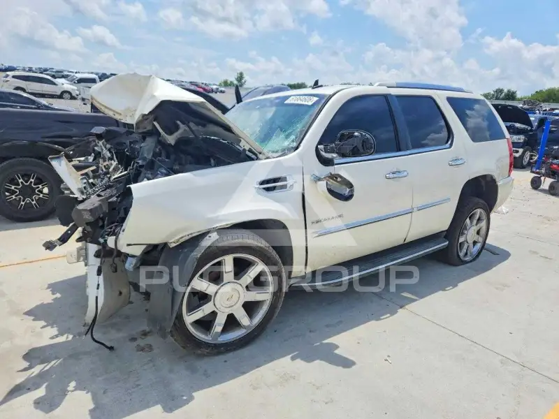 2011 Cadillac ESCALADE фото