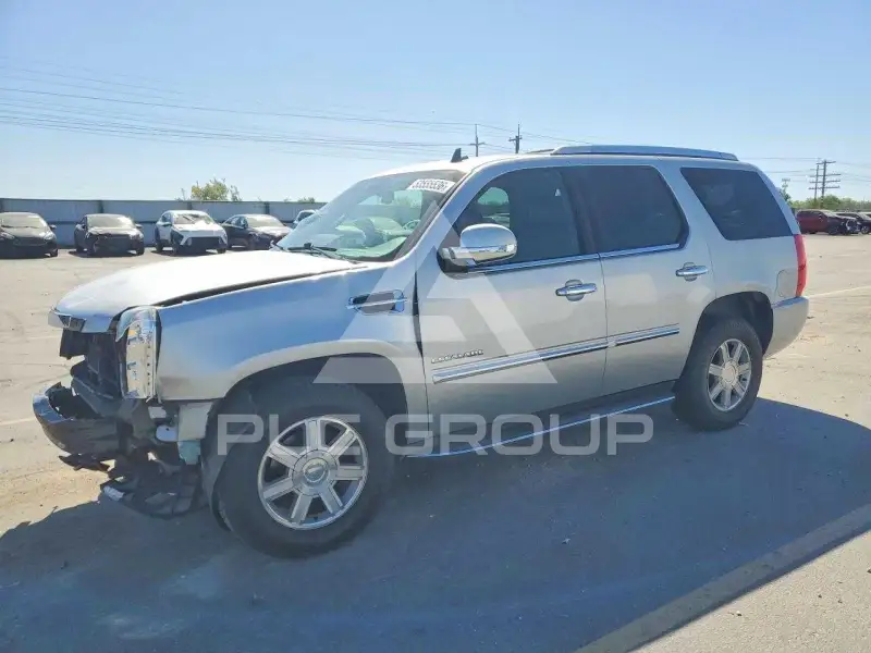 2011 Cadillac ESCALADE photo