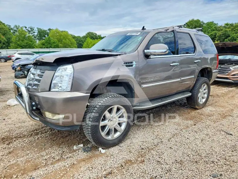 2011 Cadillac ESCALADE photo