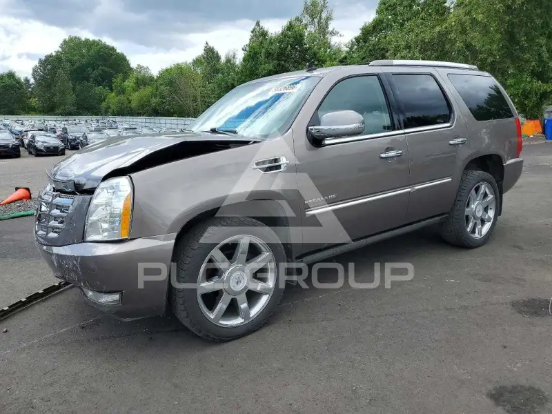 2011 Cadillac ESCALADE фото