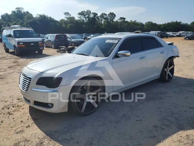 2011 Chrysler 300 фото